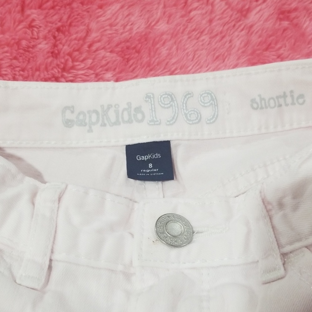 Shorts - Picture 5 of 8